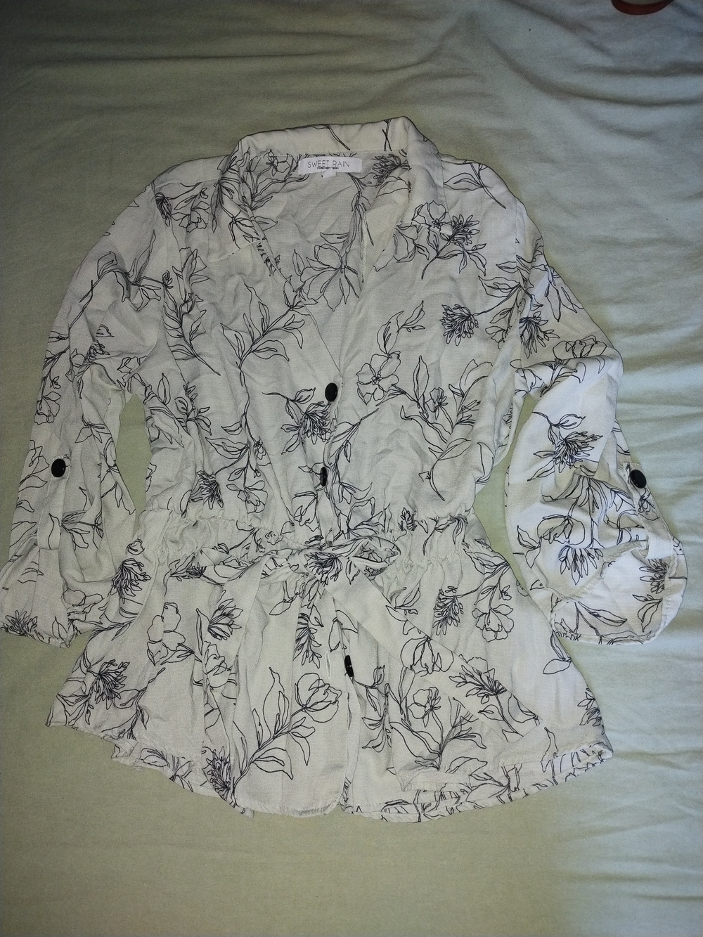 Sweet Rain Light Green Blouse with Black Floral Line Print